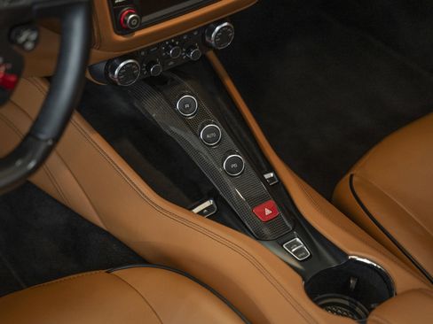 Used 2015 Ferrari California T image 49