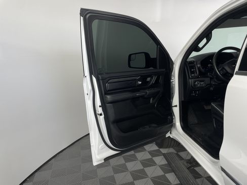 Used 2025 RAM 1500 Limited AWD/4WD image 12