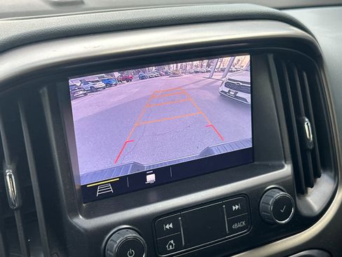 Used 2022 Chevrolet Colorado Z71 image 17