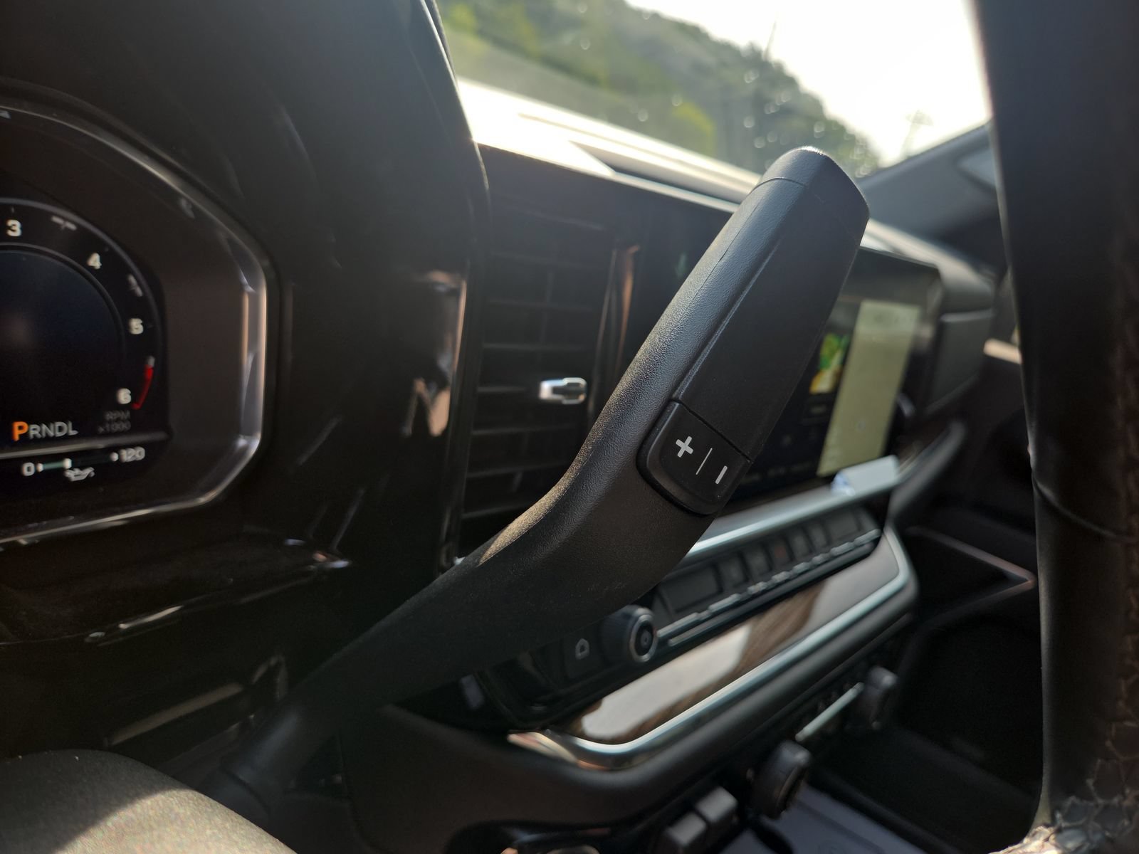 Used 2025 Chevrolet Silverado 2500 LT AWD/4WD image 21