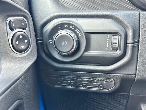 Certified 2025 Jeep Wrangler Rubicon w/ Convenience Group image 13