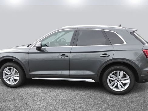 Certified 2023 Audi Q5 2.0T Premium w/ Convenience Package image 6