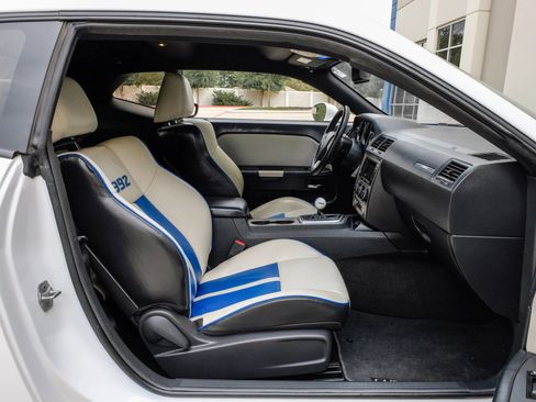 Used 2011 Dodge Challenger SRT8 RWD image 38
