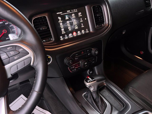 Used 2015 Dodge Charger R/T w/ Plus Group RWD image 31