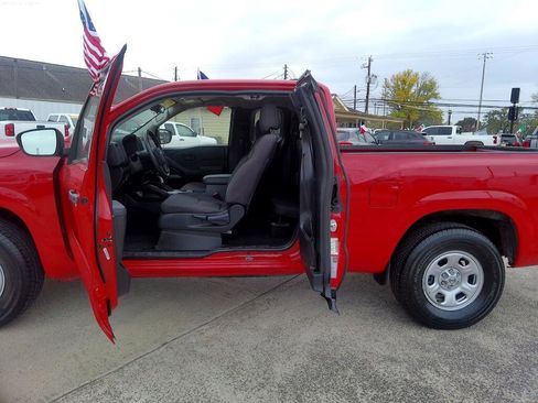 Used 2022 Nissan Frontier S image 20