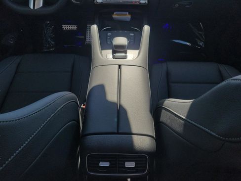 Used 2026 Mercedes-Benz GLS 450 4MATIC image 11