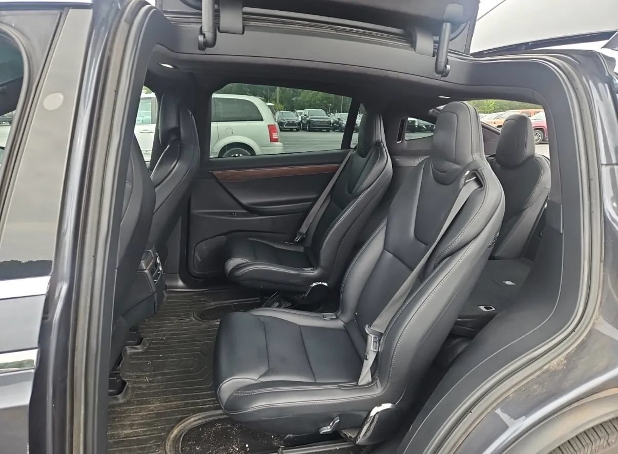 Used 2018 Tesla Model X 100D AWD/4WD image 11