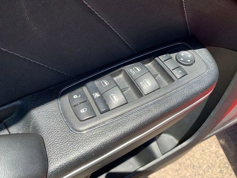 Used 2023 Dodge Charger SXT RWD image 10