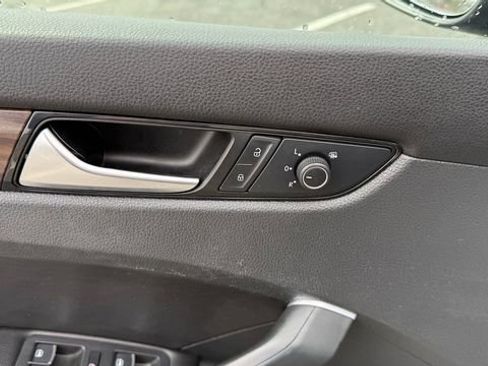 Used 2022 Volkswagen Passat 2.0T image 14