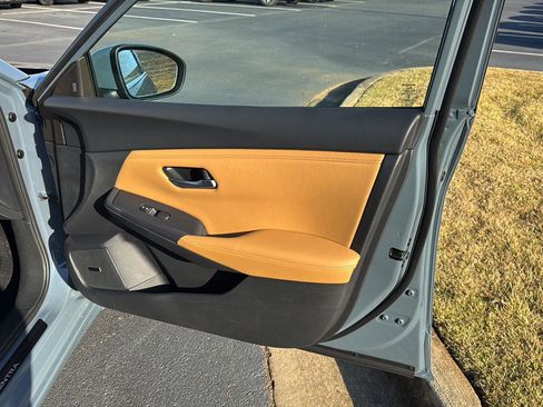 New 2025 Nissan Sentra SV w/ SV Premium Package image 12