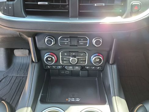 Used 2024 GMC Yukon AT4 w/ Technology Package AWD/4WD image 46