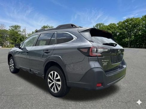 Used 2023 Subaru Outback Premium AWD/4WD image 6