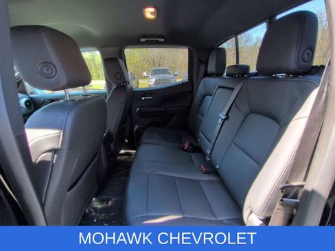 Used 2024 Chevrolet Colorado LT w/ LT Convenience Package III AWD/4WD image 11