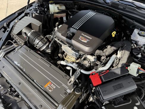 Used 2023 Cadillac CT4 Sport RWD image 35