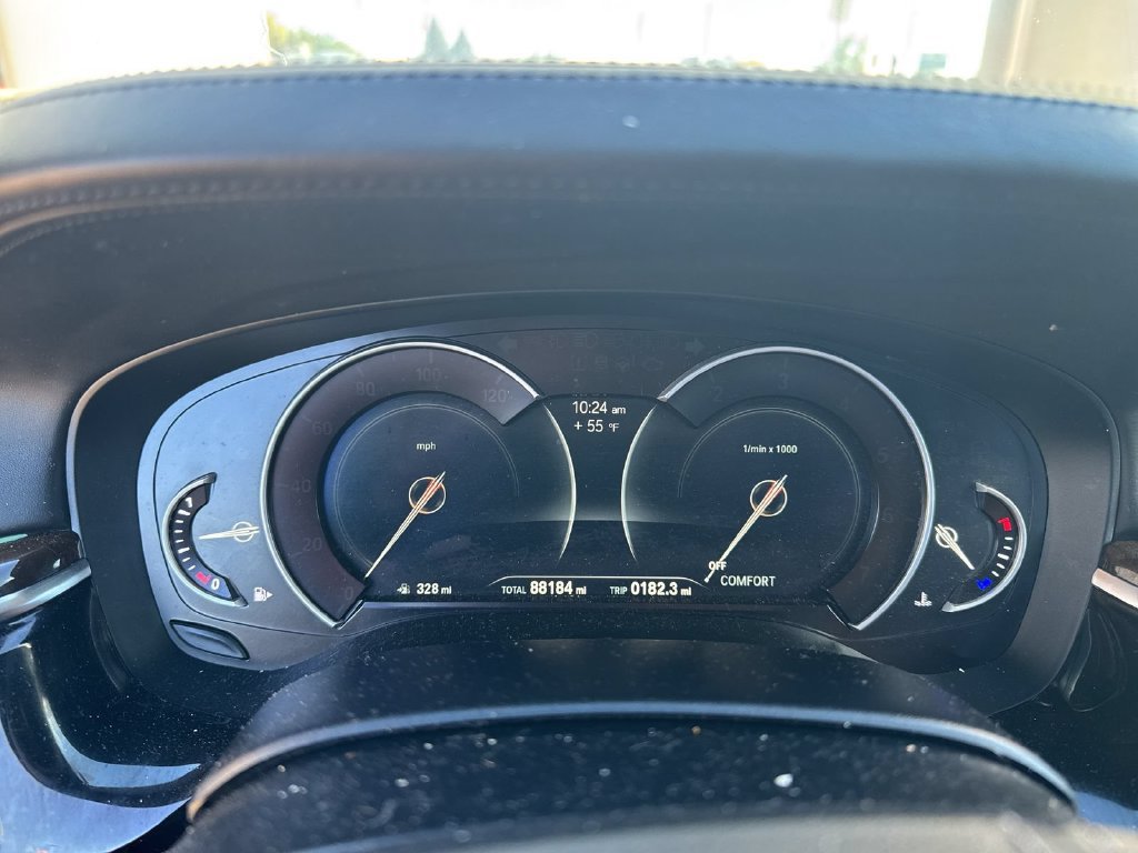 Used 2018 BMW 530i xDrive AWD/4WD image 9