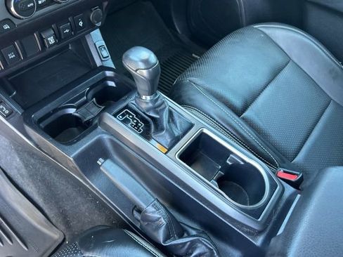 Used 2021 Toyota Tacoma TRD Sport RWD image 26