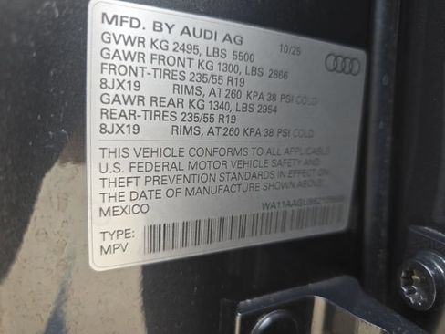 Used 2025 Audi Q5 Premium w/ Convenience Package AWD/4WD image 38
