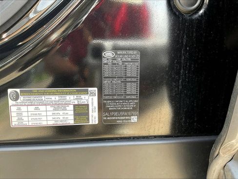 Used 2024 Land Rover Range Rover Sport SE AWD/4WD image 19