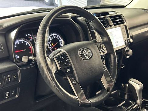 Used 2024 Toyota 4Runner TRD Off-Road Premium w/ Moonroof Package AWD/4WD image 15