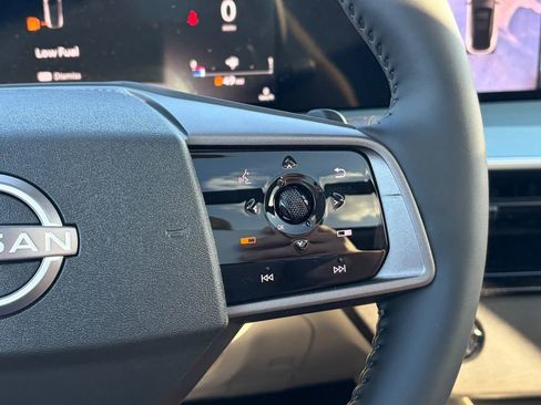 New 2026 Nissan Murano Platinum image 11