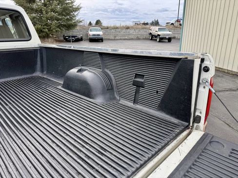 Used 1995 Ford F250 XLT image 91