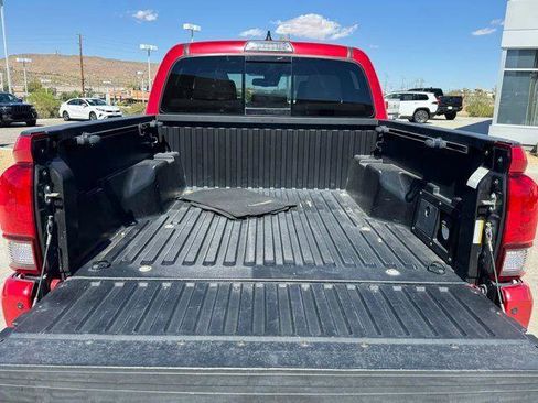 Used 2019 Toyota Tacoma TRD Sport w/ Technology Package RWD image 15