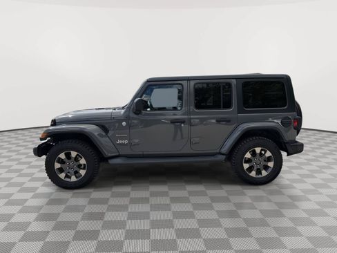 Used 2019 Jeep Wrangler Unlimited Sahara AWD/4WD image 4