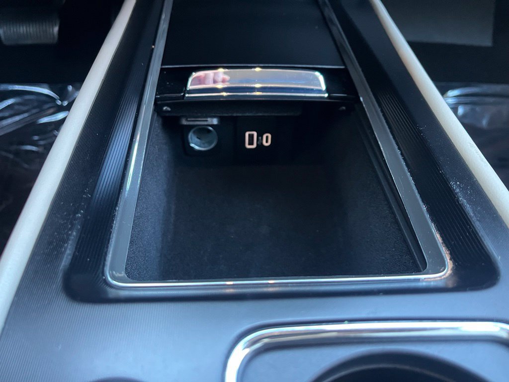 Used 2025 Lincoln Corsair AWD image 34