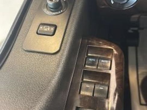 Used 2016 Ford F350 Platinum w/ Platinum Package AWD/4WD image 21