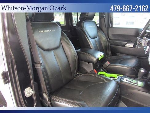 Used 2016 Jeep Wrangler Unlimited Rubicon AWD/4WD image 32