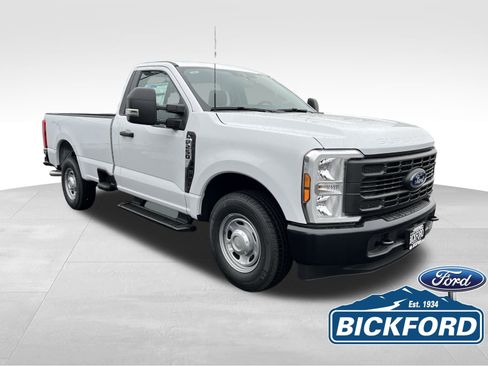 New 2026 Ford F250 XL image 3