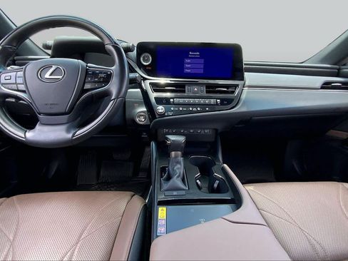 Used 2025 Lexus ES 350 Ultra Luxury FWD image 15