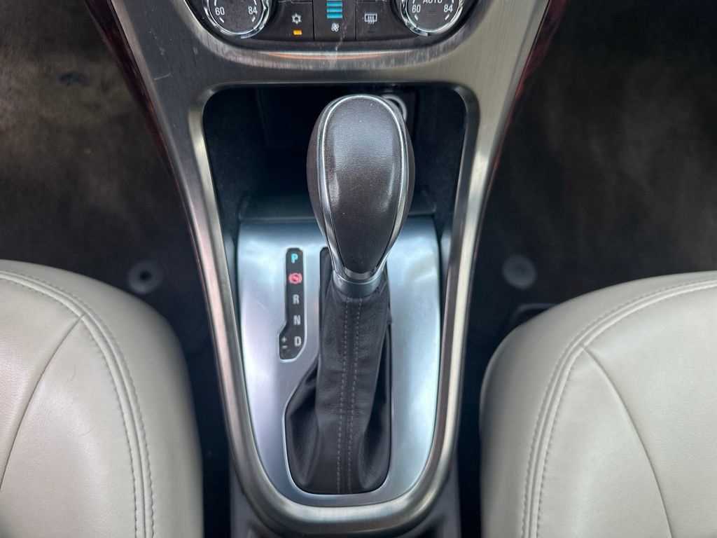 Certified 2013 Buick Verano Convenience FWD image 7