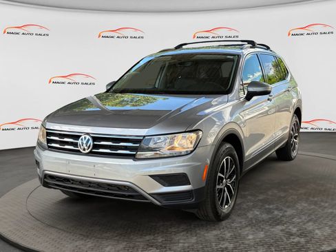 Used 2021 Volkswagen Tiguan SE AWD/4WD image 1