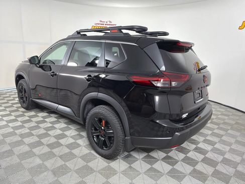 New 2026 Nissan Rogue SV AWD/4WD image 3