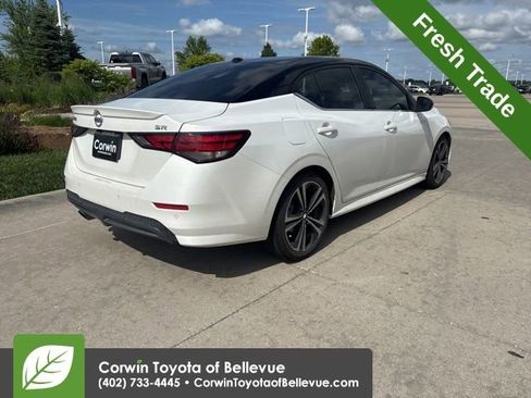 Used 2022 Nissan Sentra SR w/ Electronics Package FWD image 3