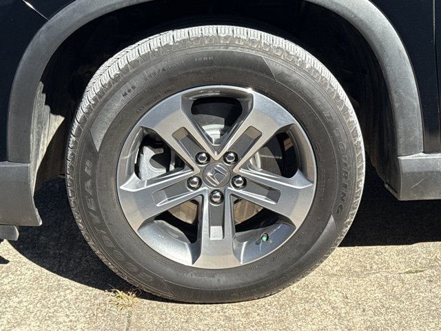 Used 2025 Honda Pilot EX-L image 16