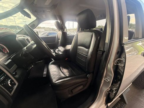 Used 2017 RAM 1500 Express AWD/4WD image 12