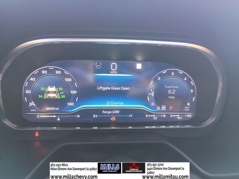 Used 2022 Chevrolet Suburban High Country w/ Premium Package image 23