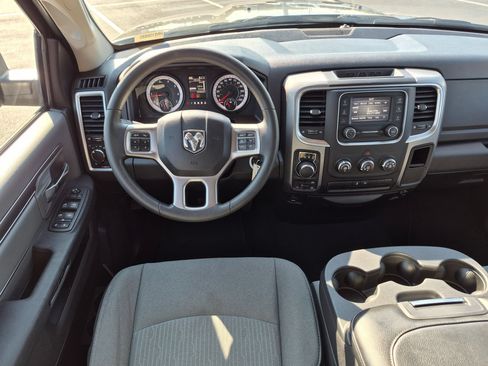 Used 2024 RAM 1500 Classic SLT AWD/4WD image 31