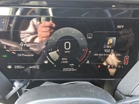 Used 2025 GMC Yukon XL Denali image 15