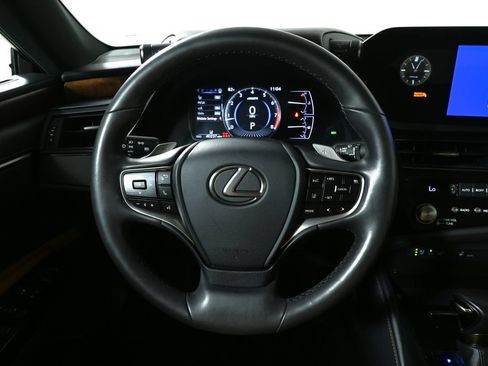 Used 2023 Lexus ES 350 w/ Premium Package FWD image 18