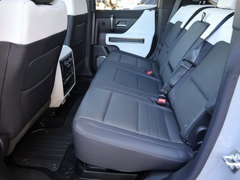 New 2025 GMC Hummer EV 3X w/ Extreme Off-Road Package image 18