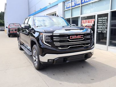 New 2026 GMC Sierra 1500 SLT w/ SLT Premium Package