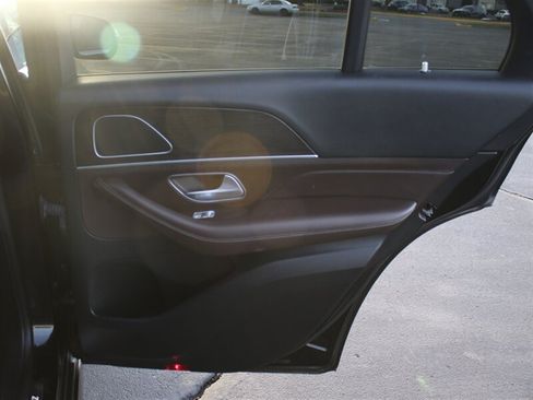 Used 2021 Mercedes-Benz GLE 350 4MATIC image 15