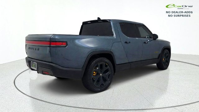 Used 2026 Rivian R1T Premium Tri AWD/4WD image 8