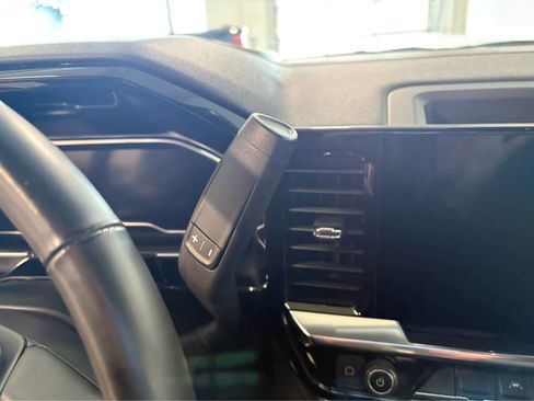 Used 2025 Chevrolet Silverado 1500 LT image 28