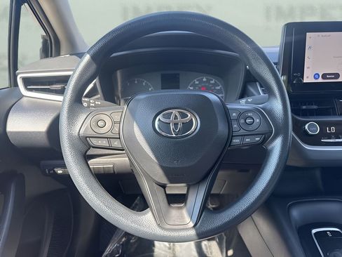 Used 2025 Toyota Corolla LE w/ Convenience Package FWD image 13