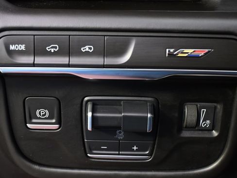 Certified 2023 Cadillac Escalade V AWD/4WD image 25