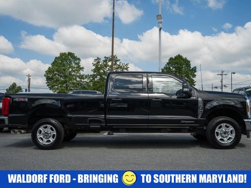 Used 2025 Ford F250 XLT AWD/4WD image 3